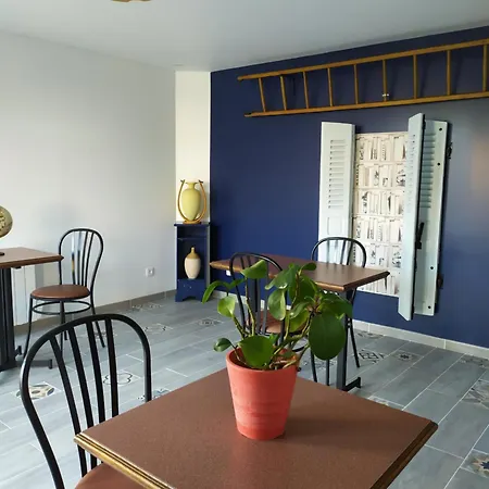 Entre Terre Et Mer La Bichette Holiday home *